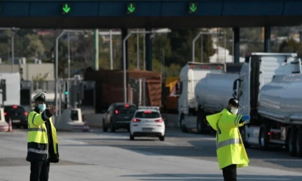 Οδηγός πέρασε τα διόδια της Ελευσίνας και άρχισε η καταδίωξη